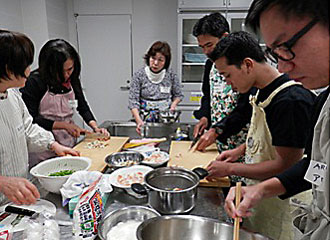 お好み焼きが出来つつあります