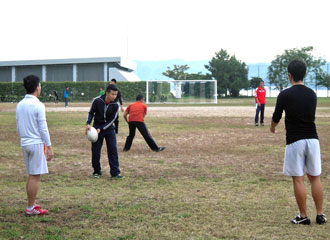 Learning how to throw an oval ball