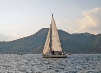 Sailing on the Kure bay