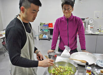 Participants preparing Makizushi and more